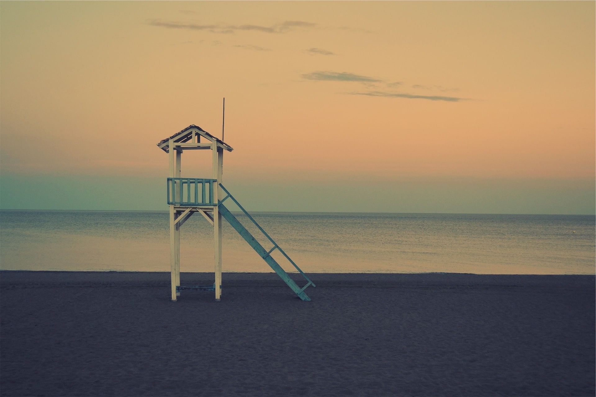 beach 677785 1920 min